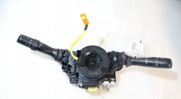 Toyota Yaris Light switch