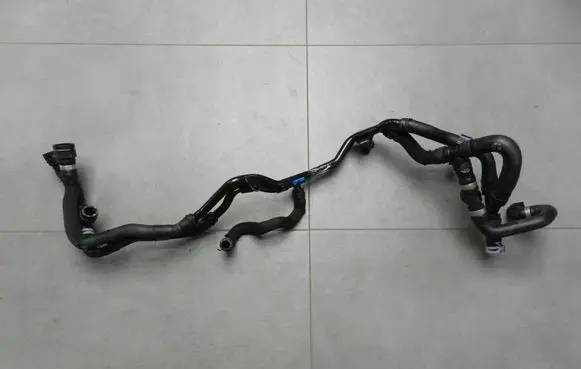 Cupra Formentor Engine coolant pipe/hose 5WA121065D