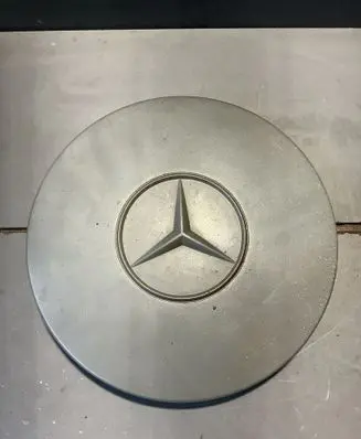Mercedes-Benz Vito Viano W638 Original wheel cap 6384010325
