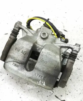 Volkswagen PASSAT B8 Front brake caliper 5Q0105BM