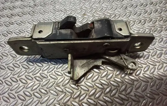 Volkswagen Crafter Sliding door lock A9067300435