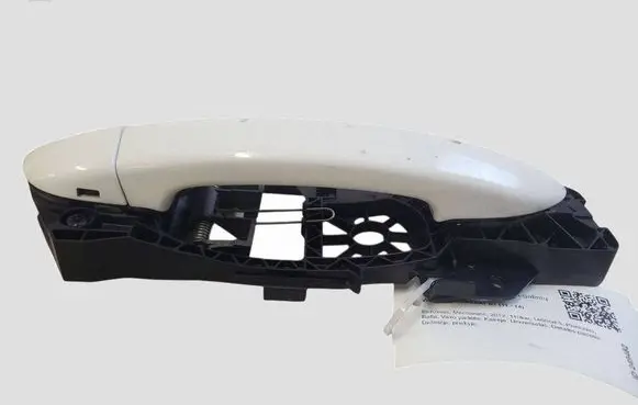 Volkswagen PASSAT B7 Front door exterior handle 3C0837886J