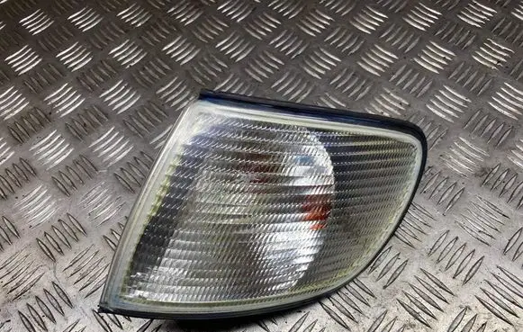 Volkswagen PASSAT B5 Front indicator light 084411512LF