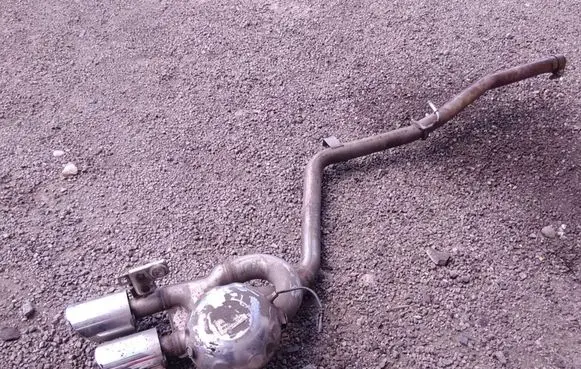Maserati Ghibli Muffler/silencer 670006945