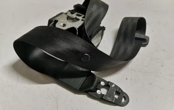 Audi A6 S6 C6 4F Front seatbelt 4F0857705A
