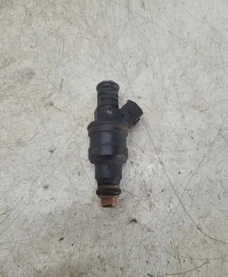 Audi A6 S6 C4 4A Fuel injector 078133551