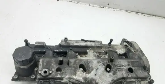 Rocker cam cover