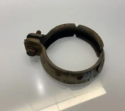 Mercedes-Benz E W211 Muffler pipe connector clamp A2034900441 2034900441