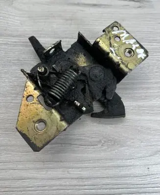Mazda 2 Engine bonnet/hood lock/catch