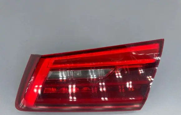 BMW M5 F90 Tailgate rear/tail lights 9481824 BMVS30T2SAE