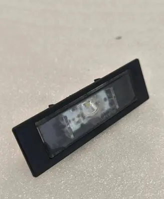 BMW 1 F20 F21 Number plate light 7193294