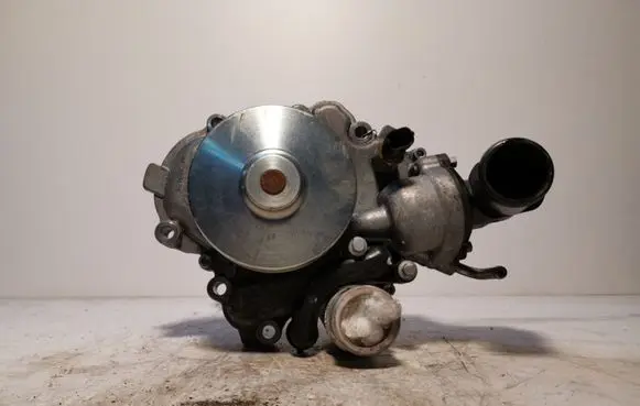 Jeep Grand Cherokee Water pump