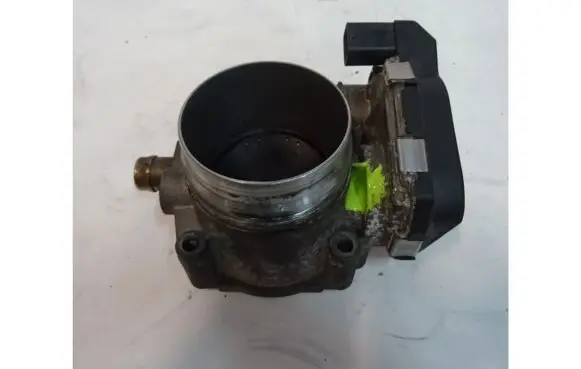 BMW 5 F10 F11 Throttle body valve 7588625