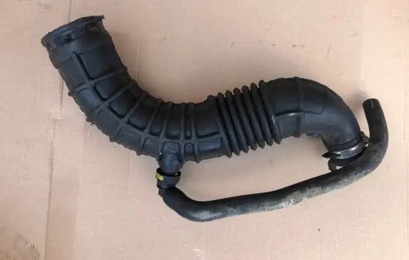 Renault Megane II Intercooler hose/pipe 8200500384