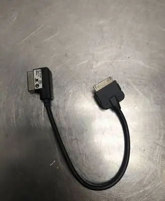Volkswagen PASSAT CC iPod connector socket 5N0035554