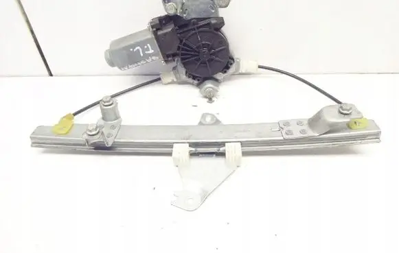 Nissan Qashqai Front door electric window regulator 
