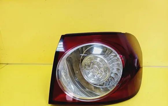 Volkswagen Golf Plus Rear/tail lights 5M0945096L 89035266
