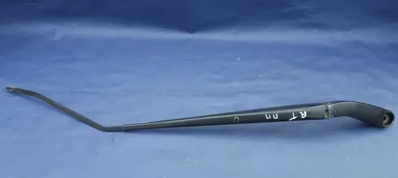 Chrysler Town & Country V Front wiper blade arm 05113044AA