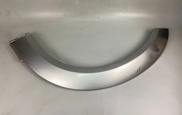 Subaru Outback Front arch trim 