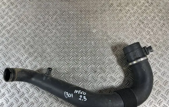 Iveco Daily 6th gen Intercooler hose/pipe 55220331