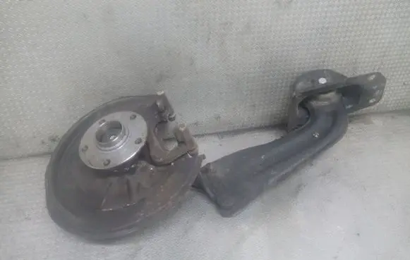 Seat Leon (1P) Rear wheel hub spindle/knuckle 