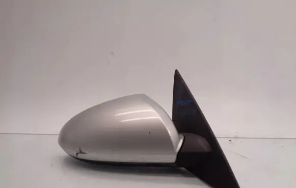 Nissan Primera Front door electric wing mirror 96301-AU417