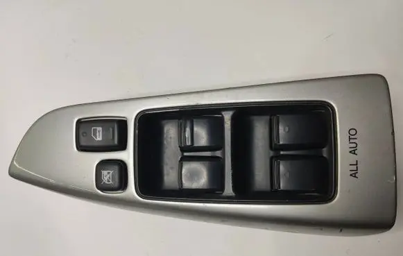Toyota Land Cruiser (J120) Electric window control switch 8404060011 515208 514569