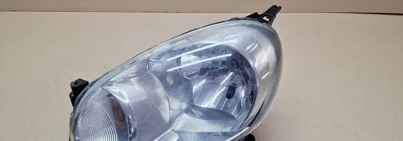 Nissan Micra Headlight/headlamp 260601HB0A