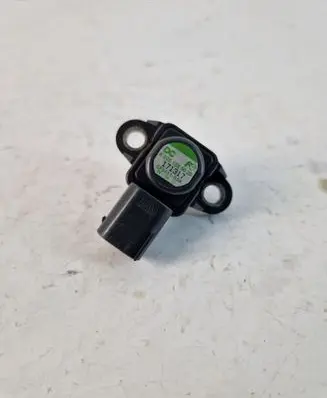 Mercedes-Benz GLA W156 Air pressure sensor A0051535028