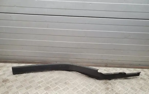 Dodge RAM Rear sill trim cover 1DX72TRMAB