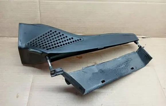 Audi A4 S4 B9 Air intake duct part 8W0129618A