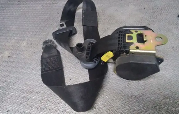 Audi A2 Front seatbelt 8Z1857706