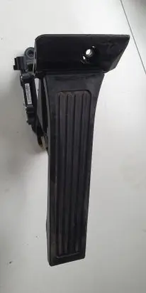 KIA Sportage Accelerator throttle pedal