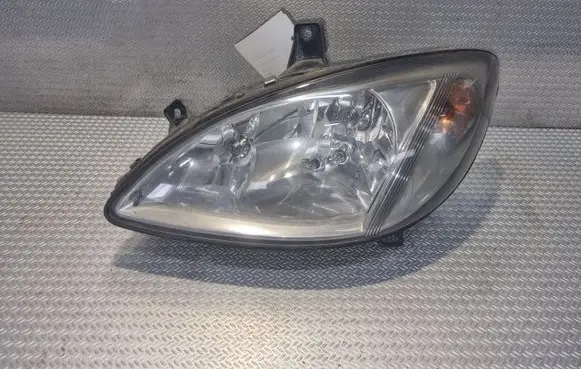 Mercedes-Benz Vito Viano W639 Headlight/headlamp 24670300LI 24669900LI