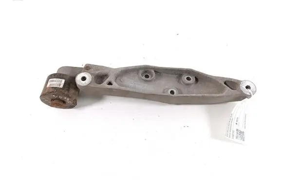 Volvo XC90 Rear differential/diff mount bracket 31367173