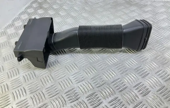 Skoda Rapid (NH) Air intake duct part 6R0129618 1T0805971