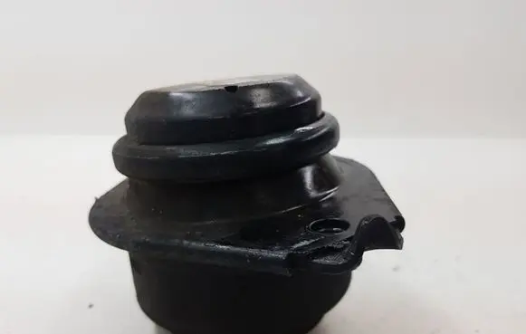 Mercedes-Benz ML W164 Gearbox mount A2512403117