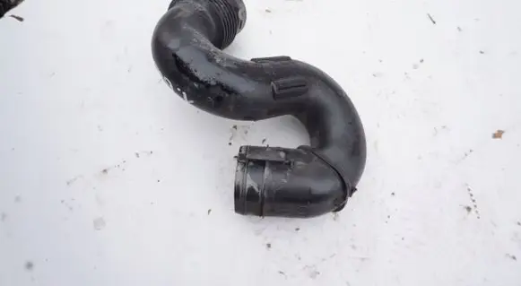 Intake resonator