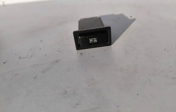 Toyota Avensis T250 Traction control (ASR) switch TR8801