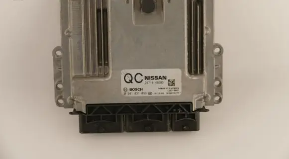 Nissan X-Trail T32 Engine control unit/module ECU 237104BE0D