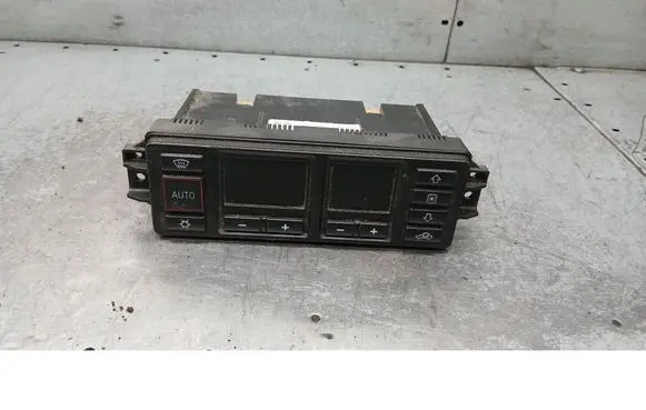 Audi A4 S4 B5 8D Air conditioning/heating control unit 8L0820043B