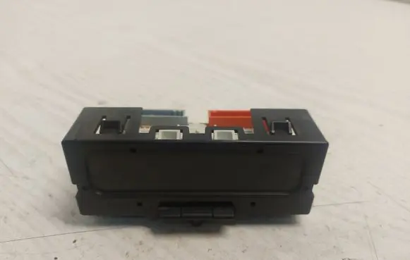 Renault Laguna I Screen/display/small screen 7700436307A 216562095 NS2274531