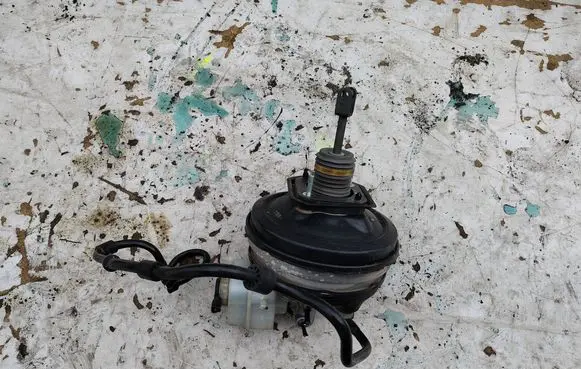 BMW 5 GT F07 Brake booster 6786685