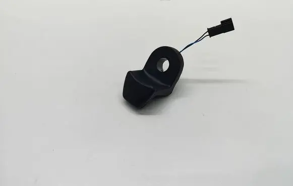 BMW 5 E60 E61 Tailgate glass/window release handle 9200673 59845510