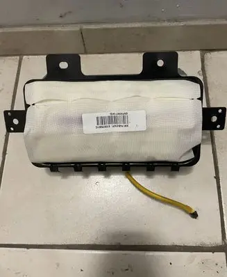 KIA Sorento Passenger airbag 845302P100
