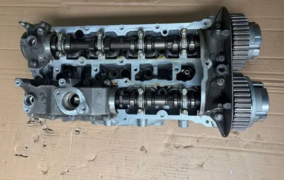 Ford Kuga II Engine head RFDS7G6090EF
