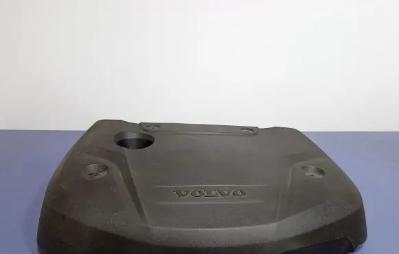 Volvo V40 Front underbody cover/under tray 31368888