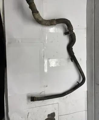 Volkswagen Jetta V Engine coolant pipe/hose 065N3LB