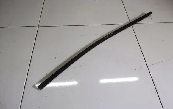 Skoda Fabia Mk1 (6Y) Front door glass trim molding 