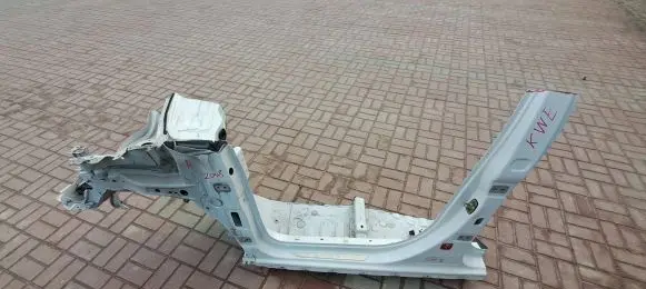 Front quarter panel